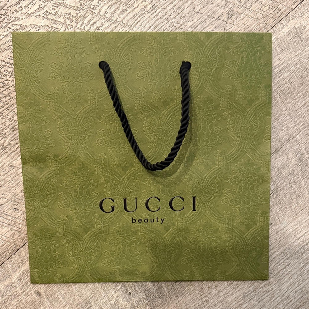 Gucci Beauty shopping bag